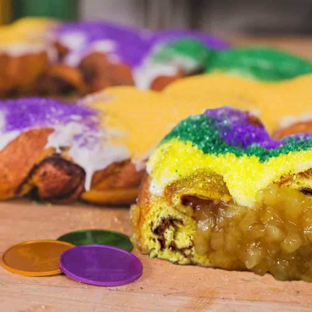 Cartozzo's Apple King Cake — Large (Kit with Icing & Sugar)
