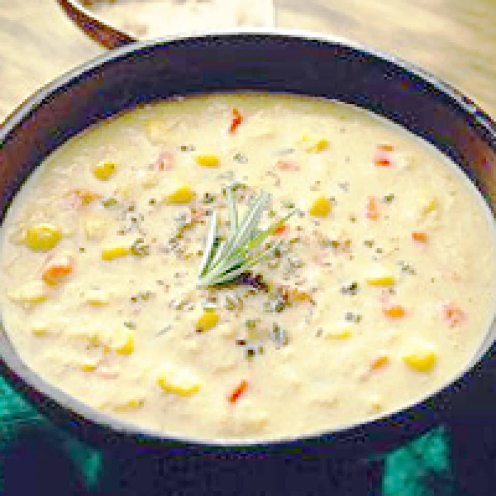 Chef John Folse Crawfish, Corn & Potato Soup, 28 oz (Frozen)