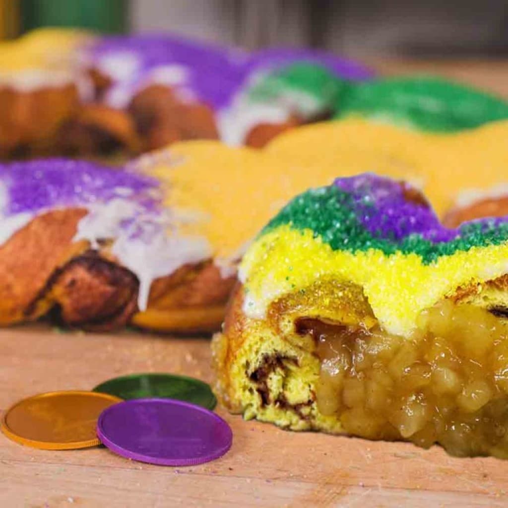 Cartozzo's Apple King Cake — Large (Kit with Icing & Sugar)
